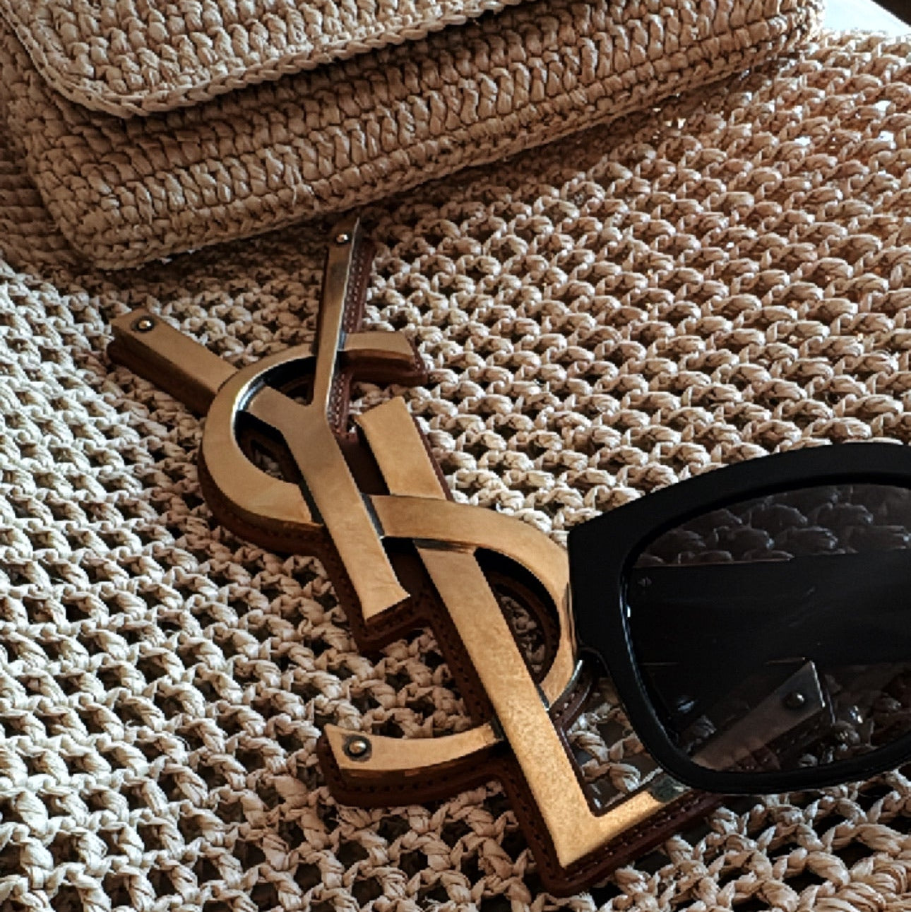Saint Laurent tas met gouden logo
