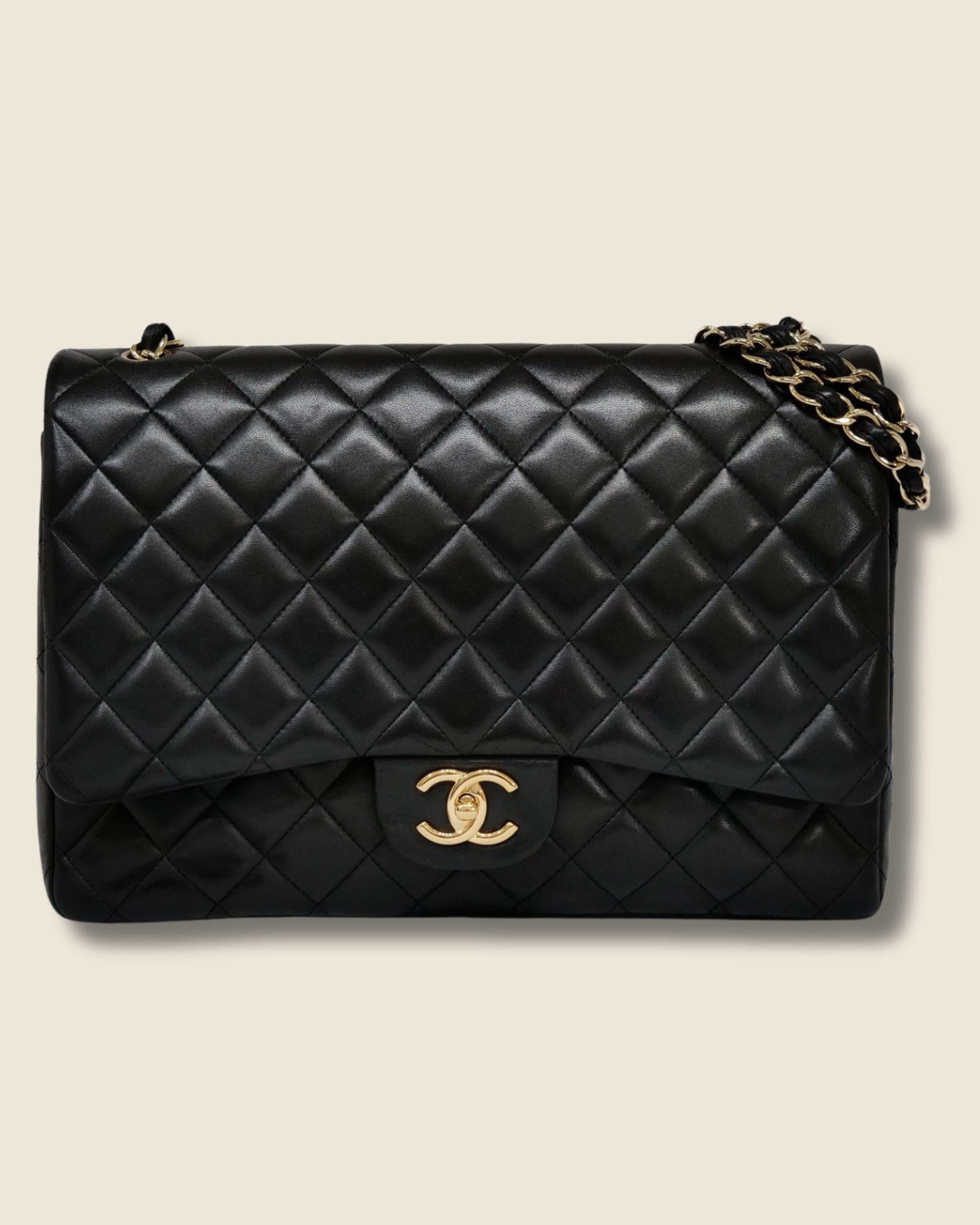 Chanel Double Flap maxi Bag zwart lamsleer voorkant